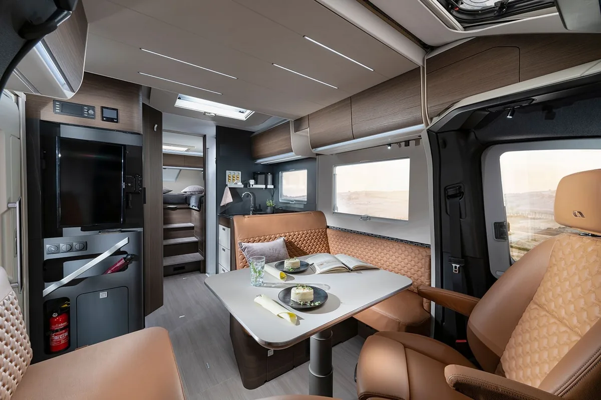 Interior oficial del Adria Matrix Supreme 670 SL