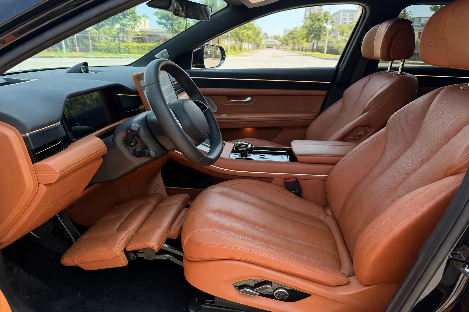 Interior oficial del Aito M7 Ultra 2024