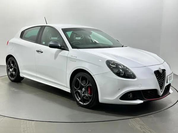 Alfa Romeo Giulietta — Veloce blanca