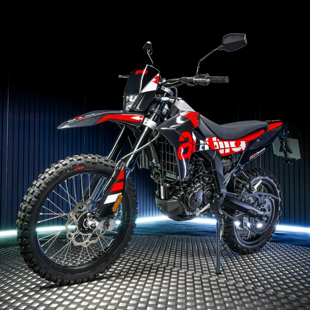 Aprilia RX 125 2026, moto Enduro 125 para el carnet A1