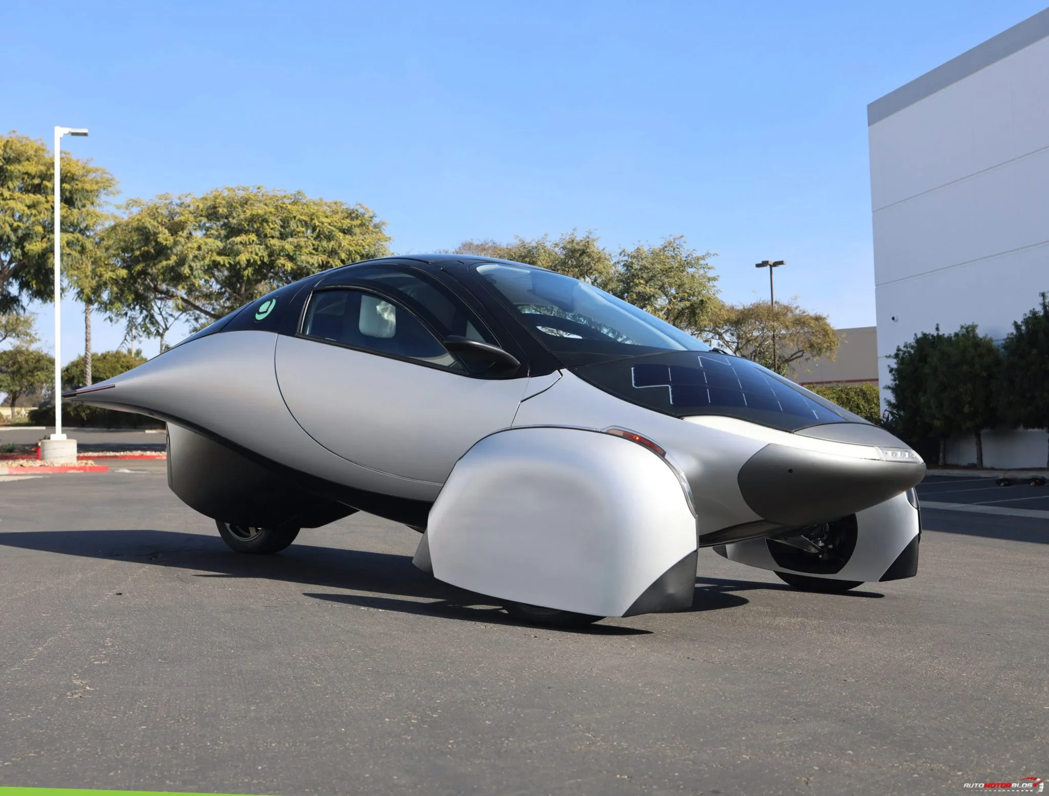 Aptera 2026, vista tres cuartos delantera