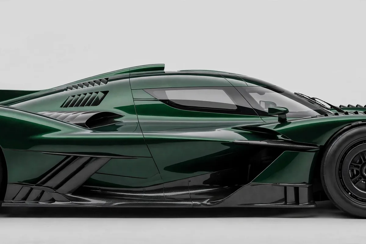 Aston Martin Valkyrie, vista lateral con aerodinámica extrema