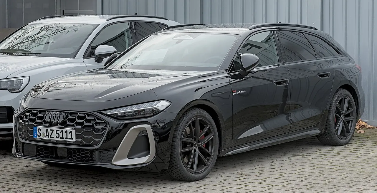 Audi A5 Avant, vista lateral del familiar