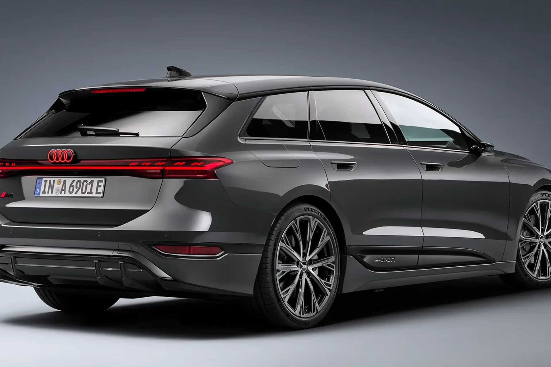 Audi A6 Avant e-tron Performance