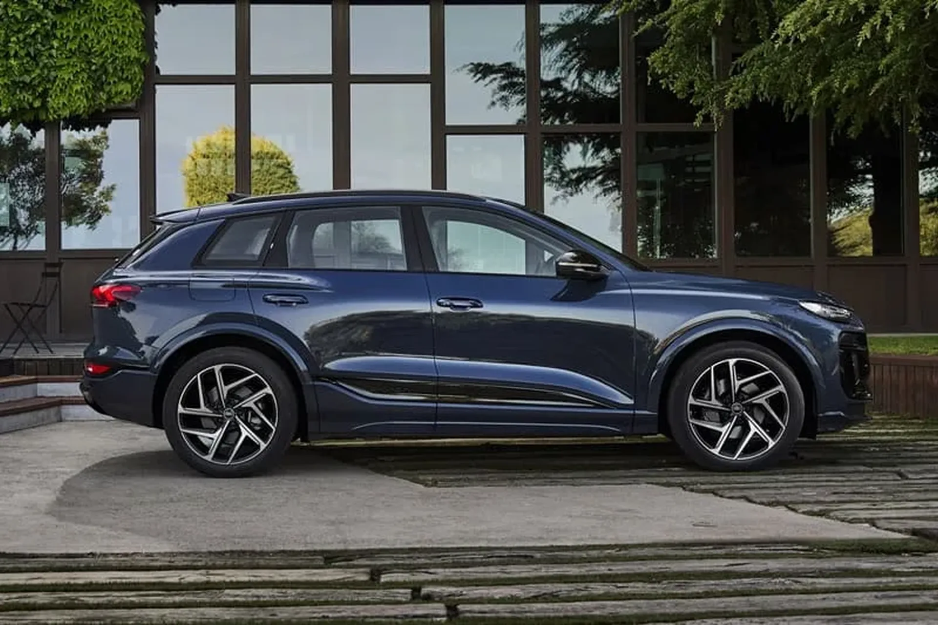 Audi Q6 e-tron Performance 2025 en carretera
