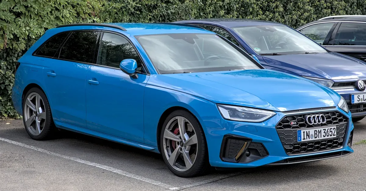 Audi S4 Avant — vista exterior
