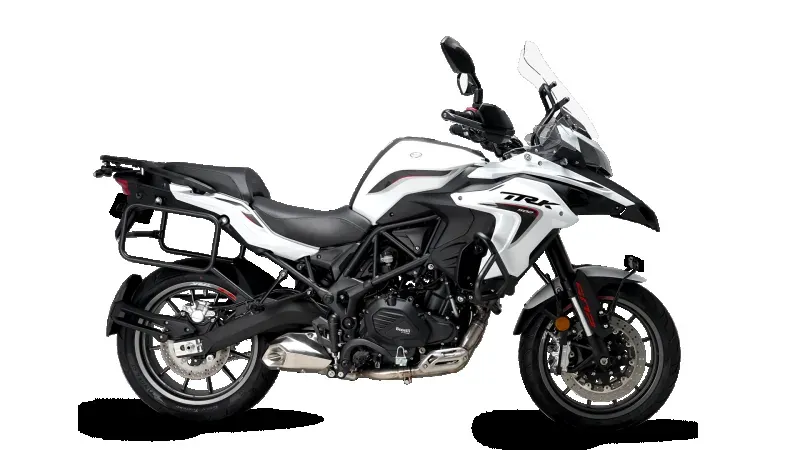 Benelli TRK 502 2026, vista lateral