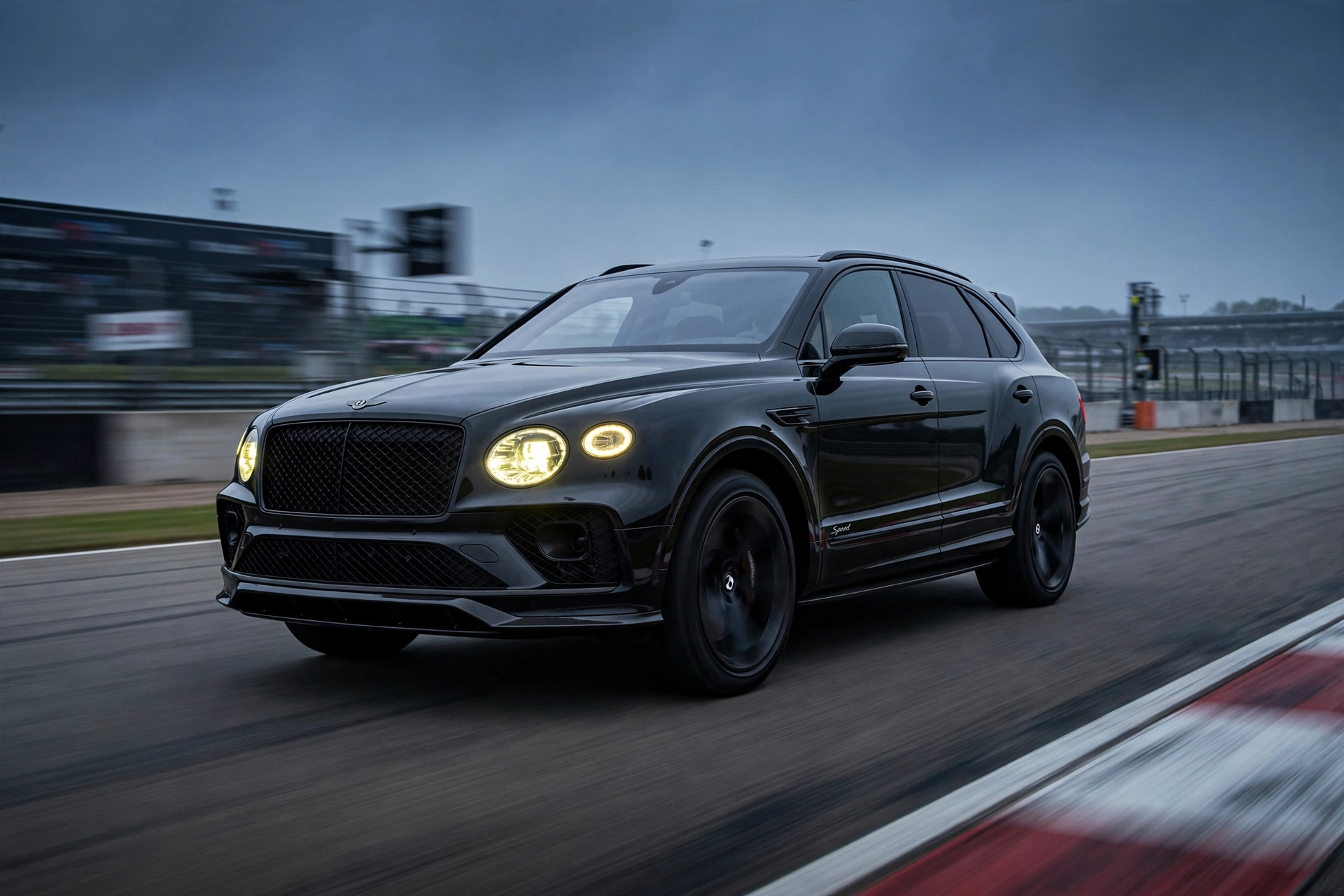 Bentley Bentayga Speed en circuito