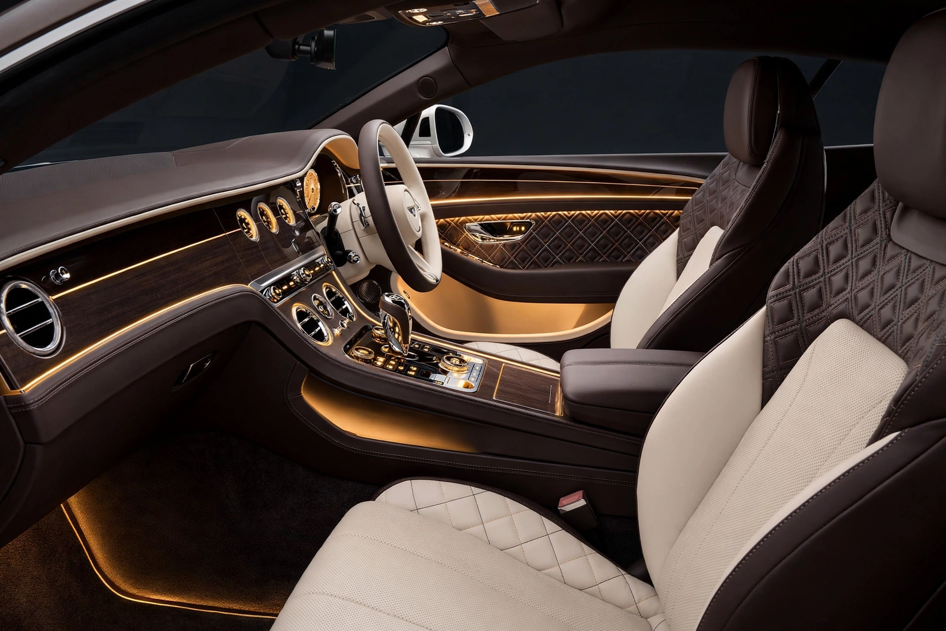 Interior oficial del Bentley Continental GT Mulliner