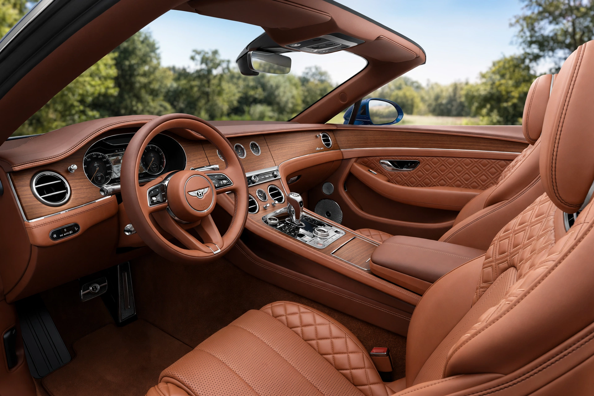 Interior oficial del Bentley Continental GTC Azure