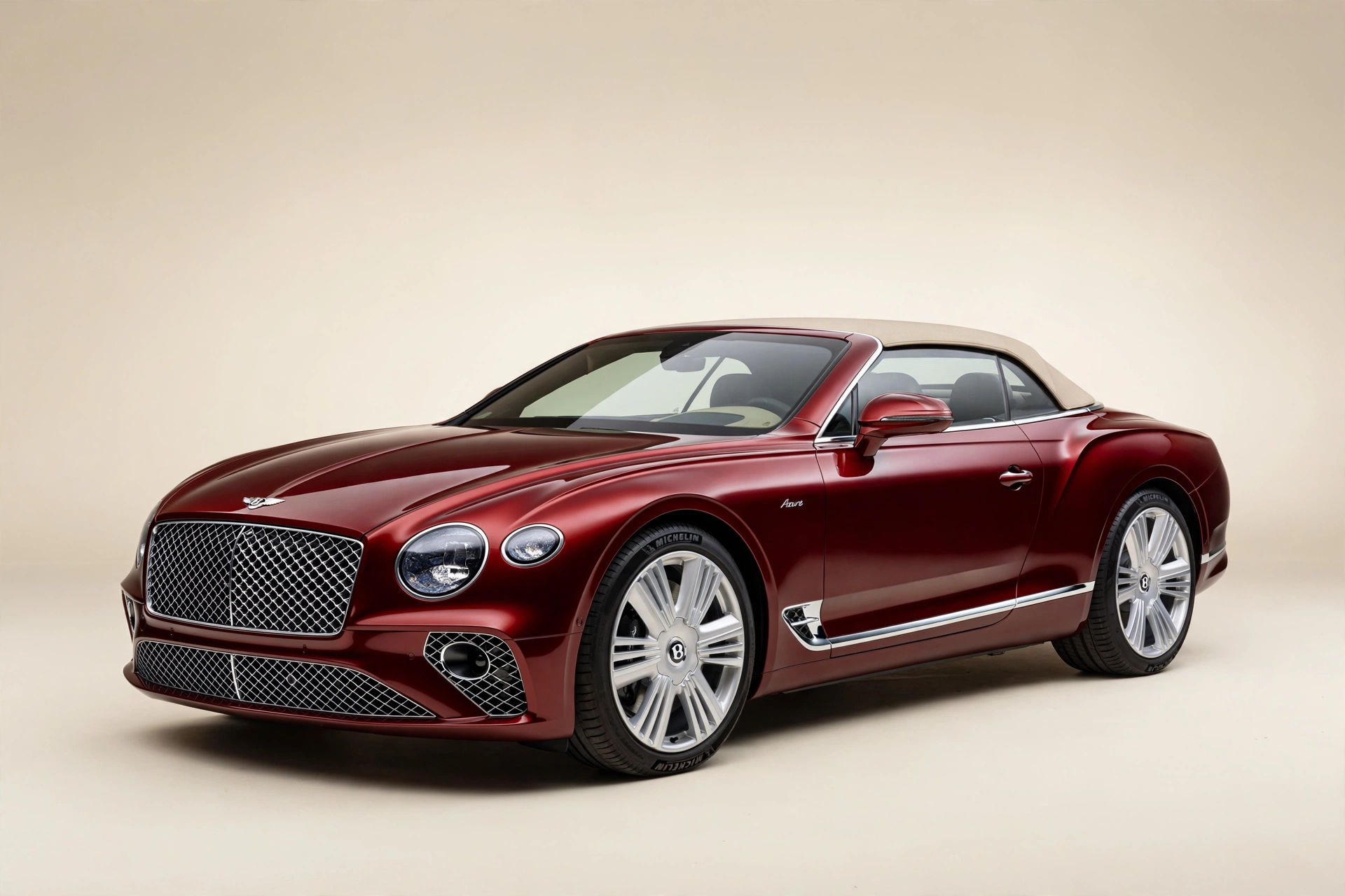 Bentley Continental GTC Azure descapotable, vista lateral