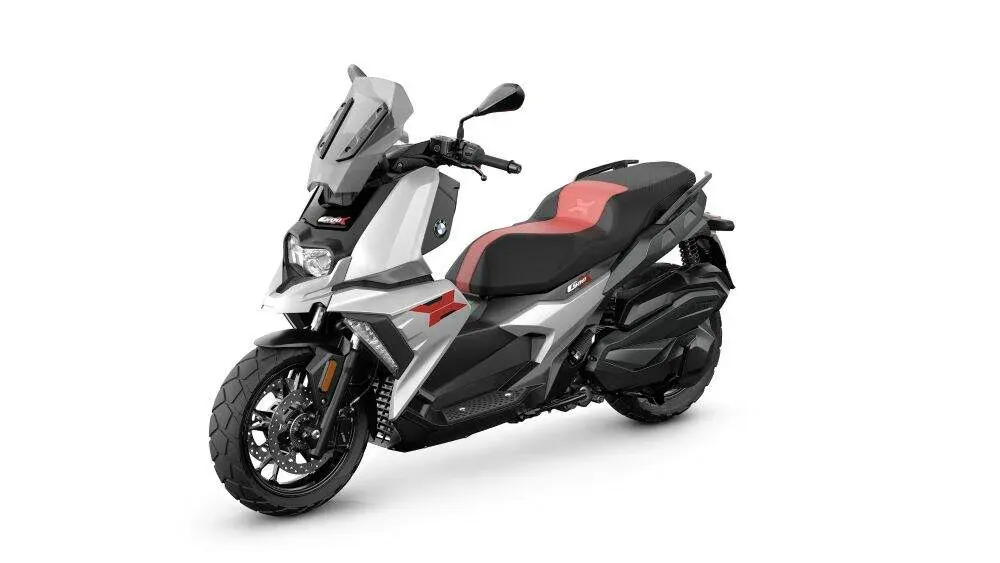 Foto oficial de la BMW Motorrad C 400 X