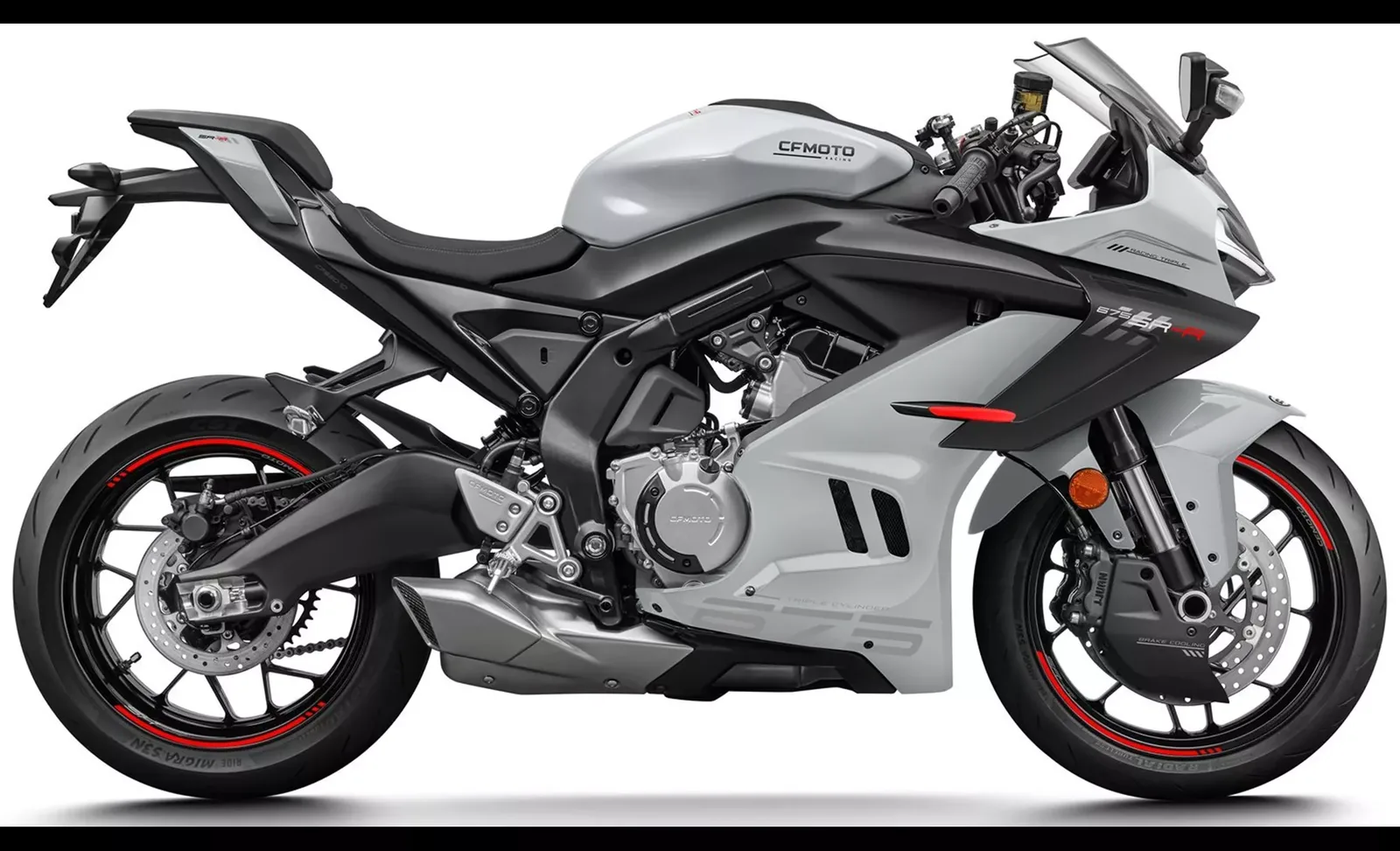 CFMoto 675SR-R 2026, detalle