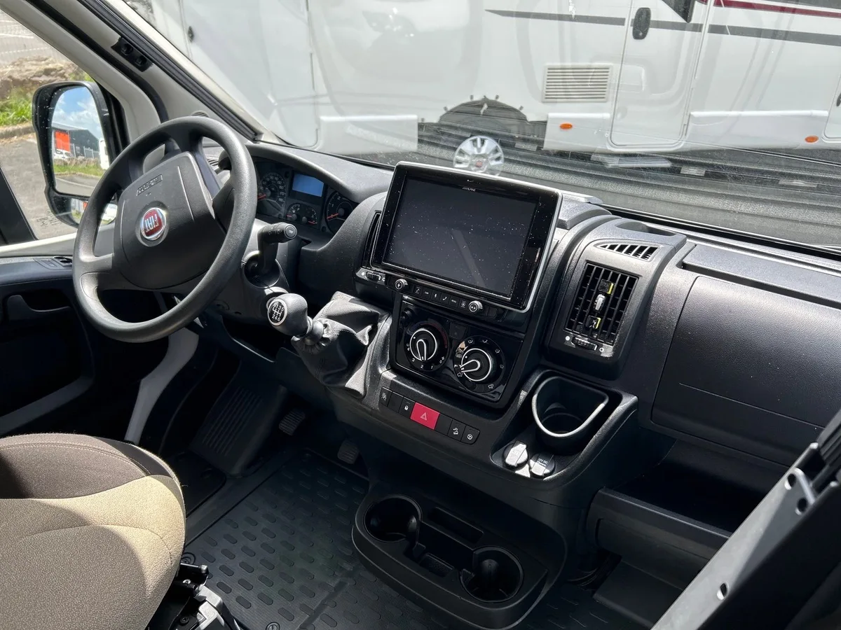 Cabina del Challenger V114 Start Edition
