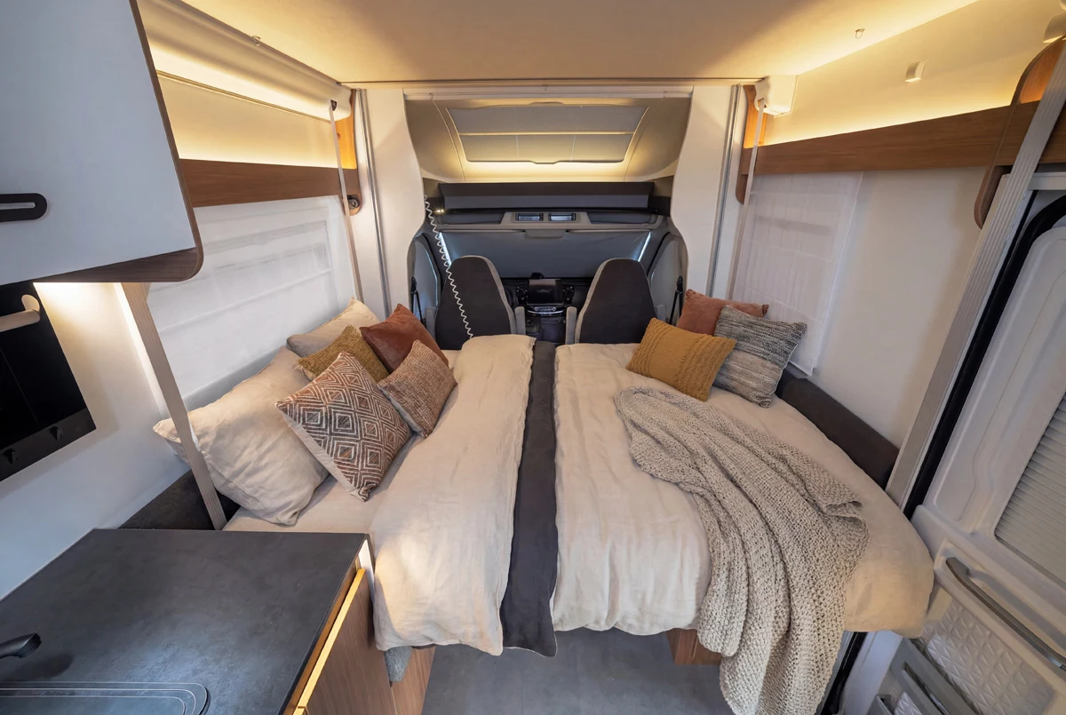 Interior oficial de la Chausson 640 Titanium