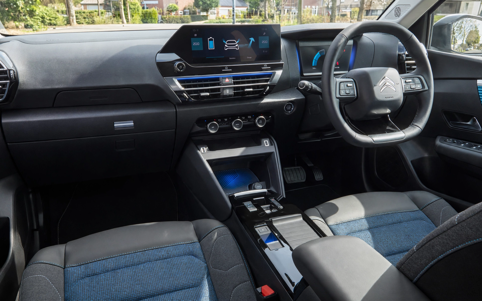 Interior oficial del Citroën ë-C4