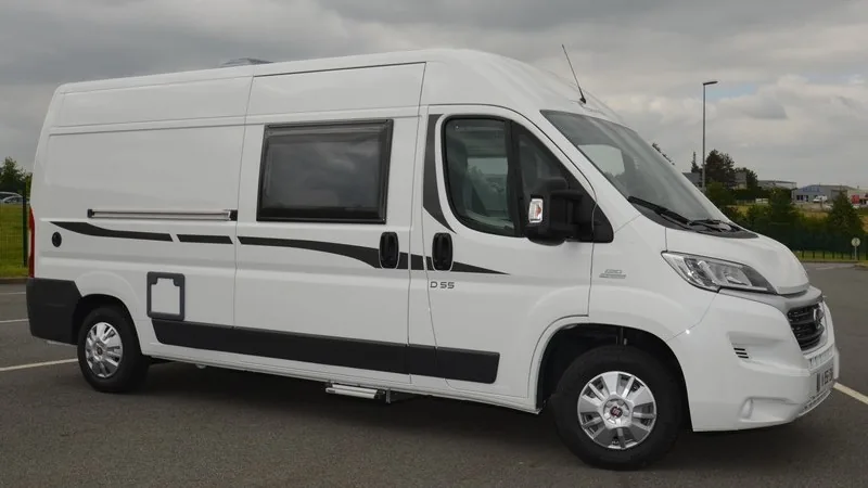 Dreamer D55, vista exterior del furgón camper