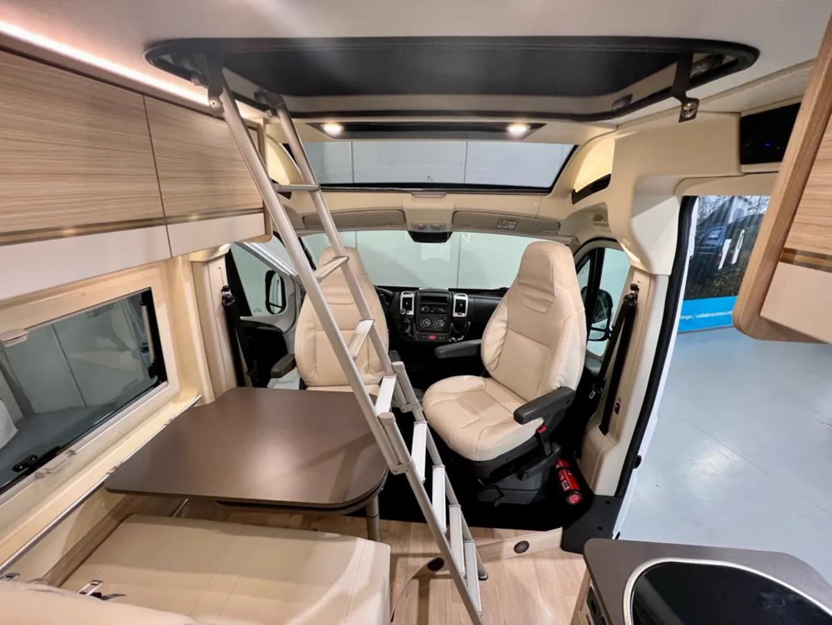Dreamer D55 UP 2026, interior