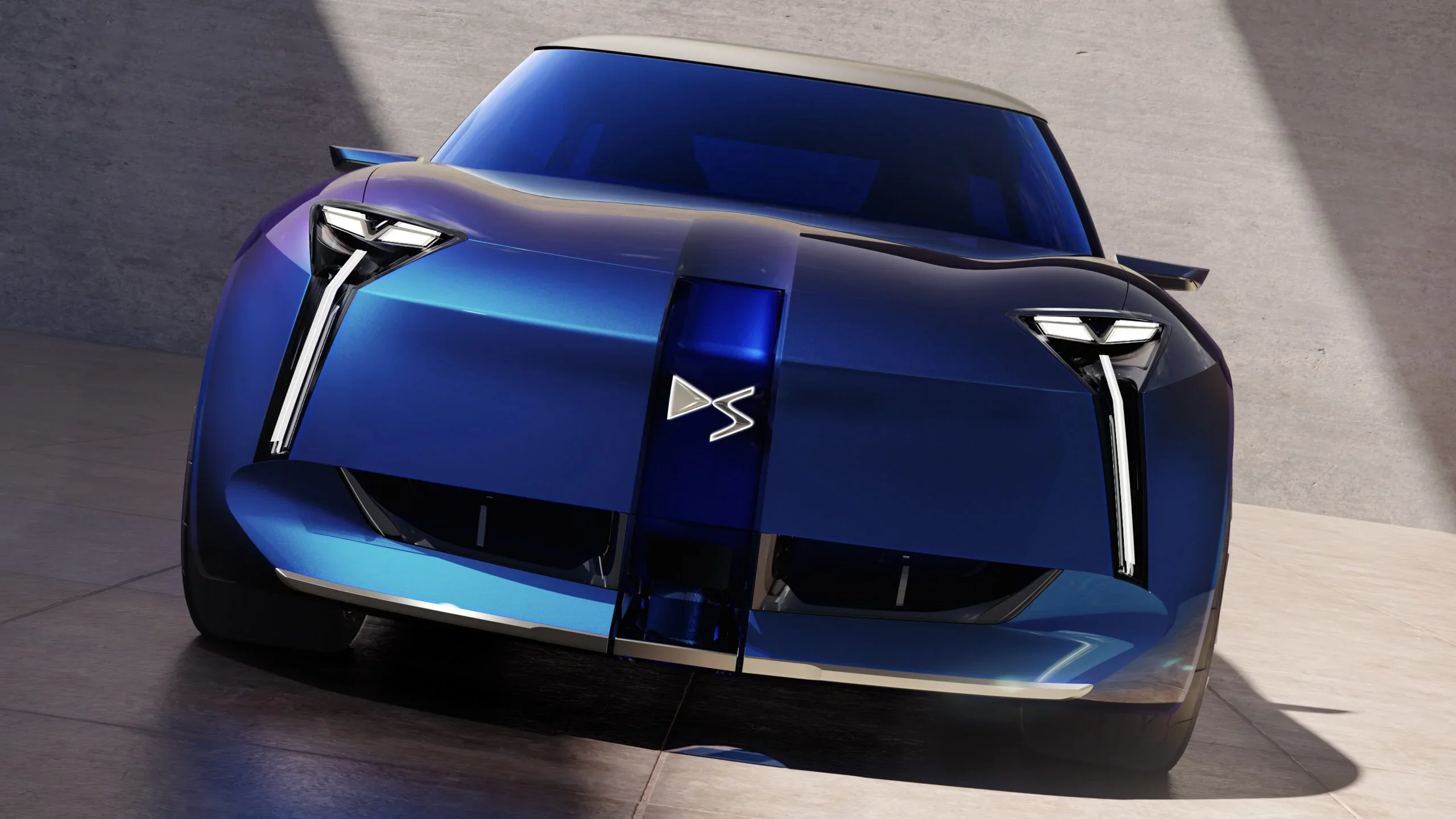 DS F3VER Concept, frontal con emblema DS iluminado y firma luminosa en Y