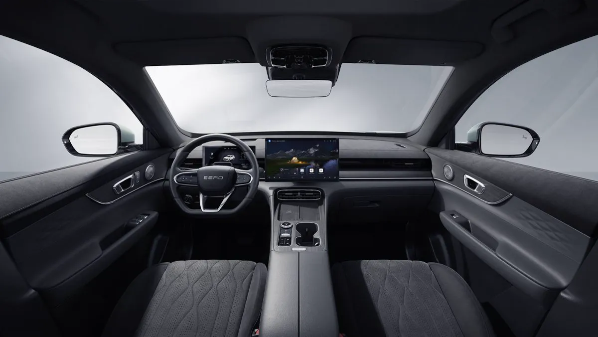 Interior oficial del Ebro S800