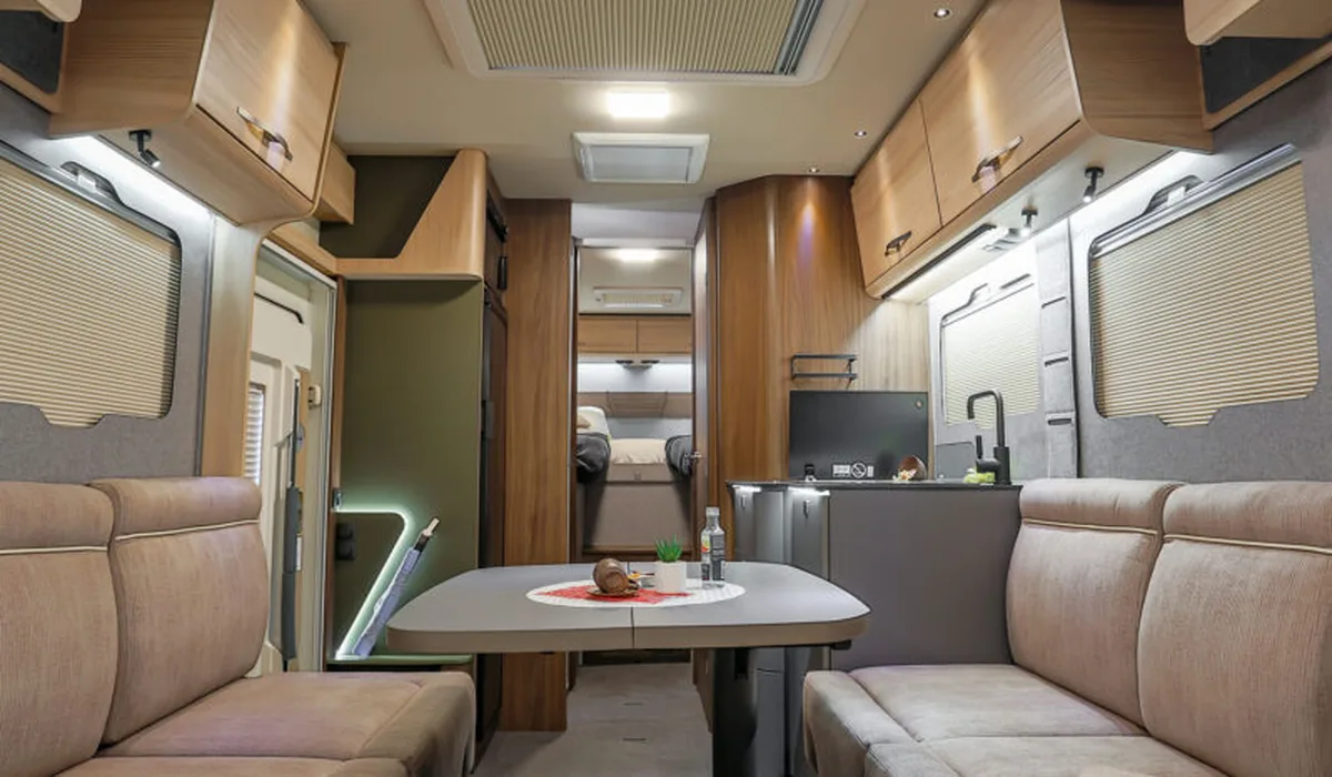 Dormitorio del Eura Mobil Integra Line GT IL 726 EF