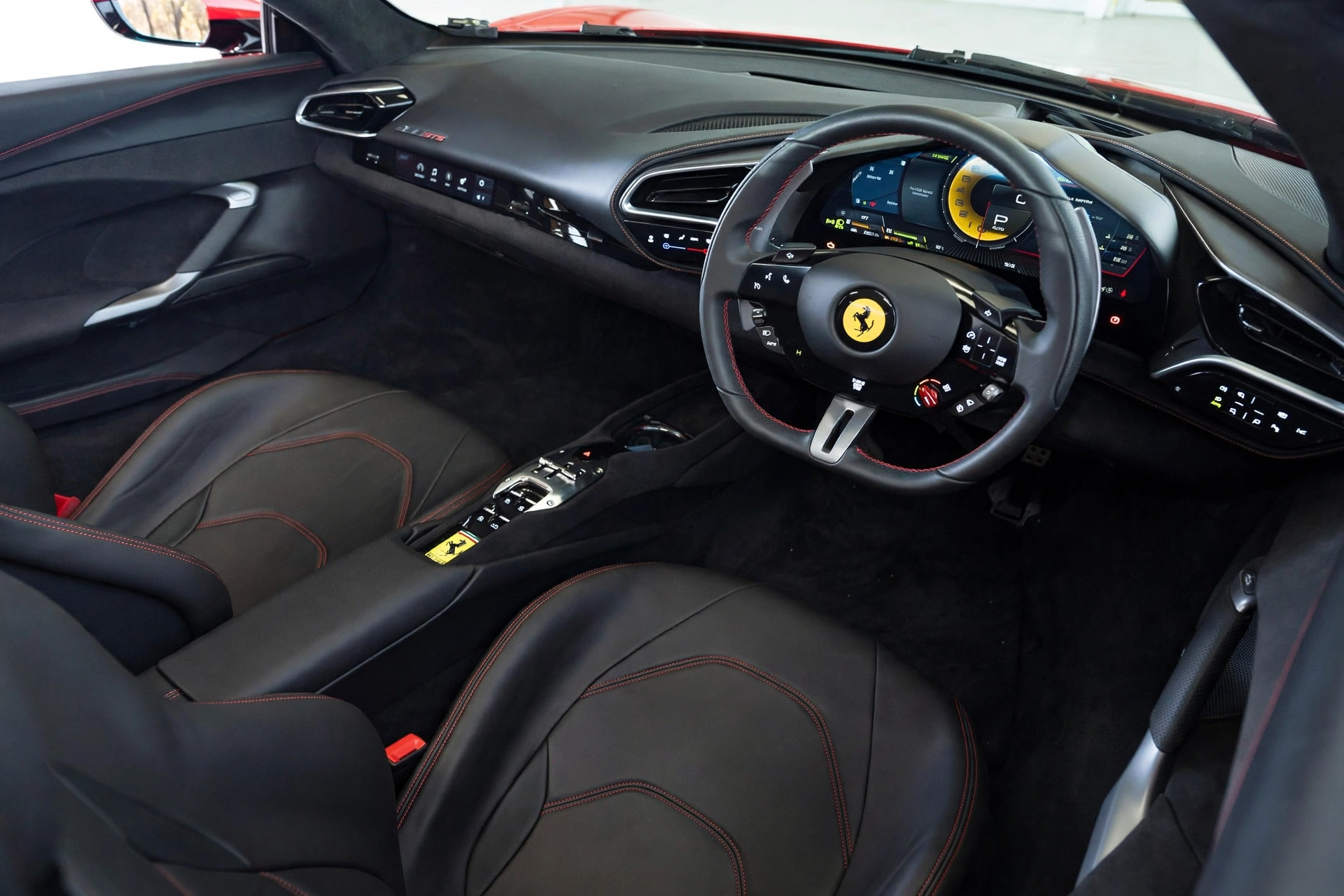 Interior oficial del Ferrari 296 GTB