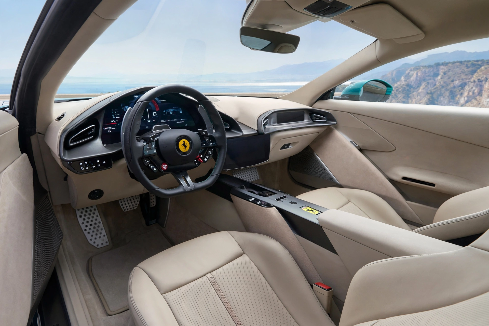 Interior oficial del Ferrari Amalfi