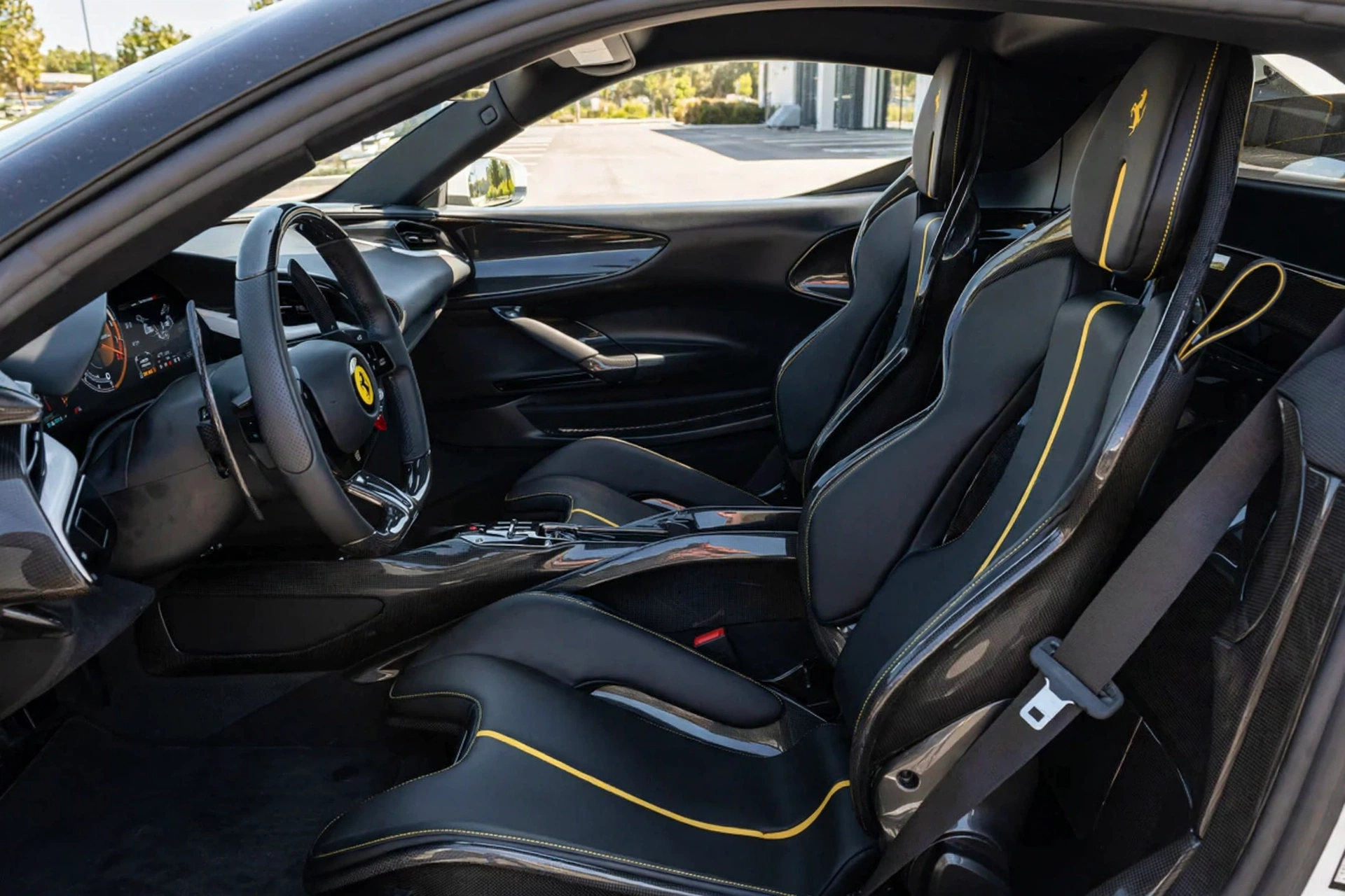Interior oficial del Ferrari SF90 Stradale