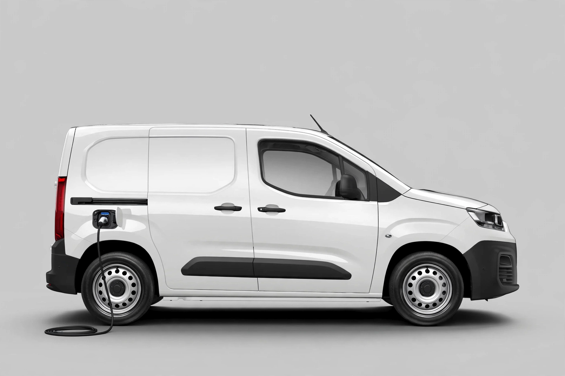 Fiat E-Doblò eléctrico blanco, vista lateral