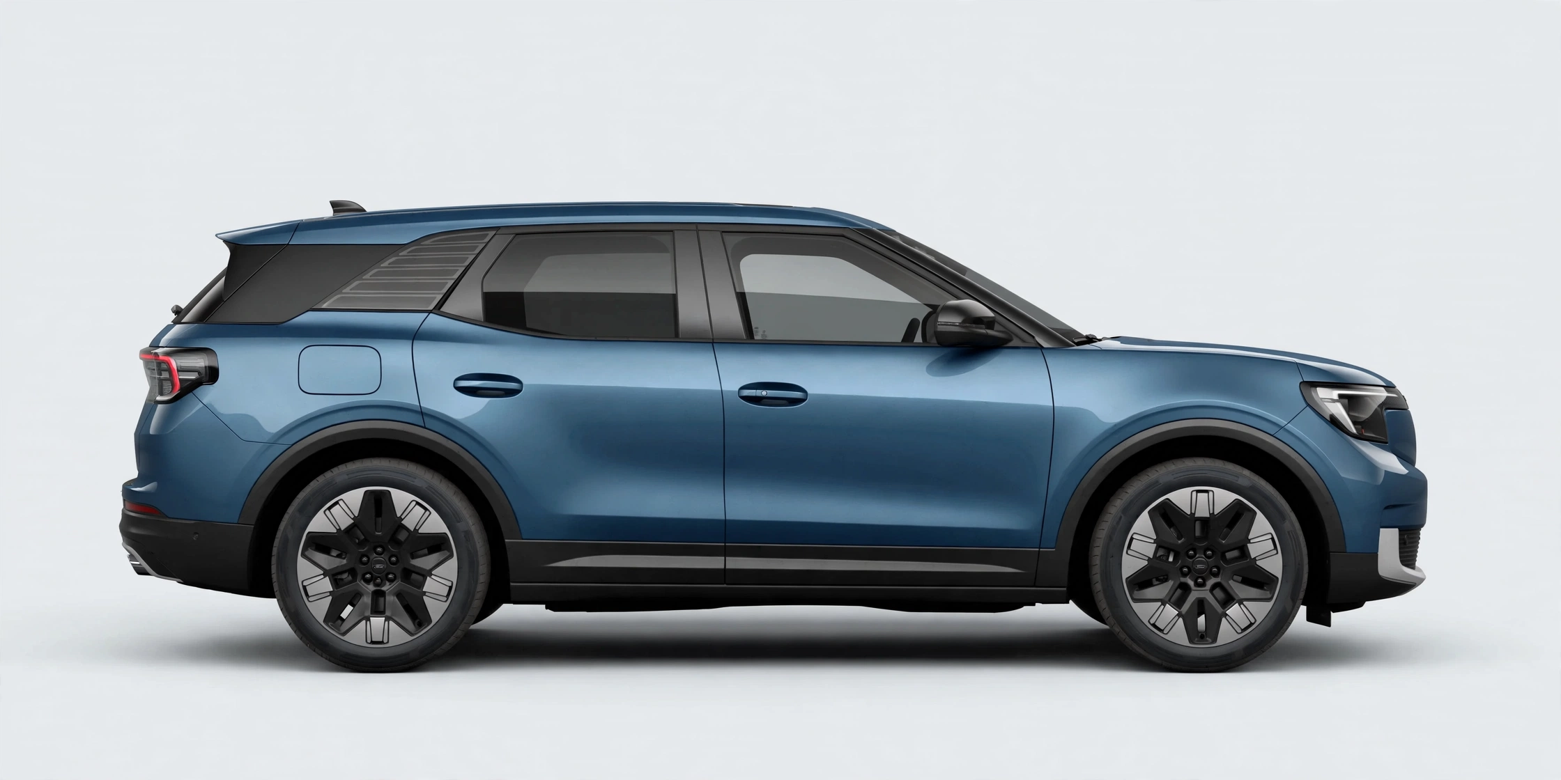 Ford Explorer eléctrico azul, vista lateral