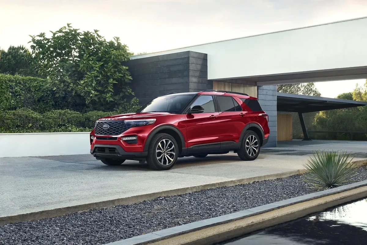 Ford Explorer PHEV — 2023