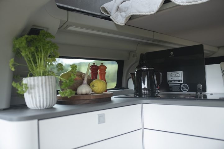 Interior oficial del Ford Nugget Active