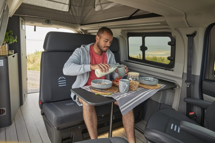 Cocina del Ford Nugget Active