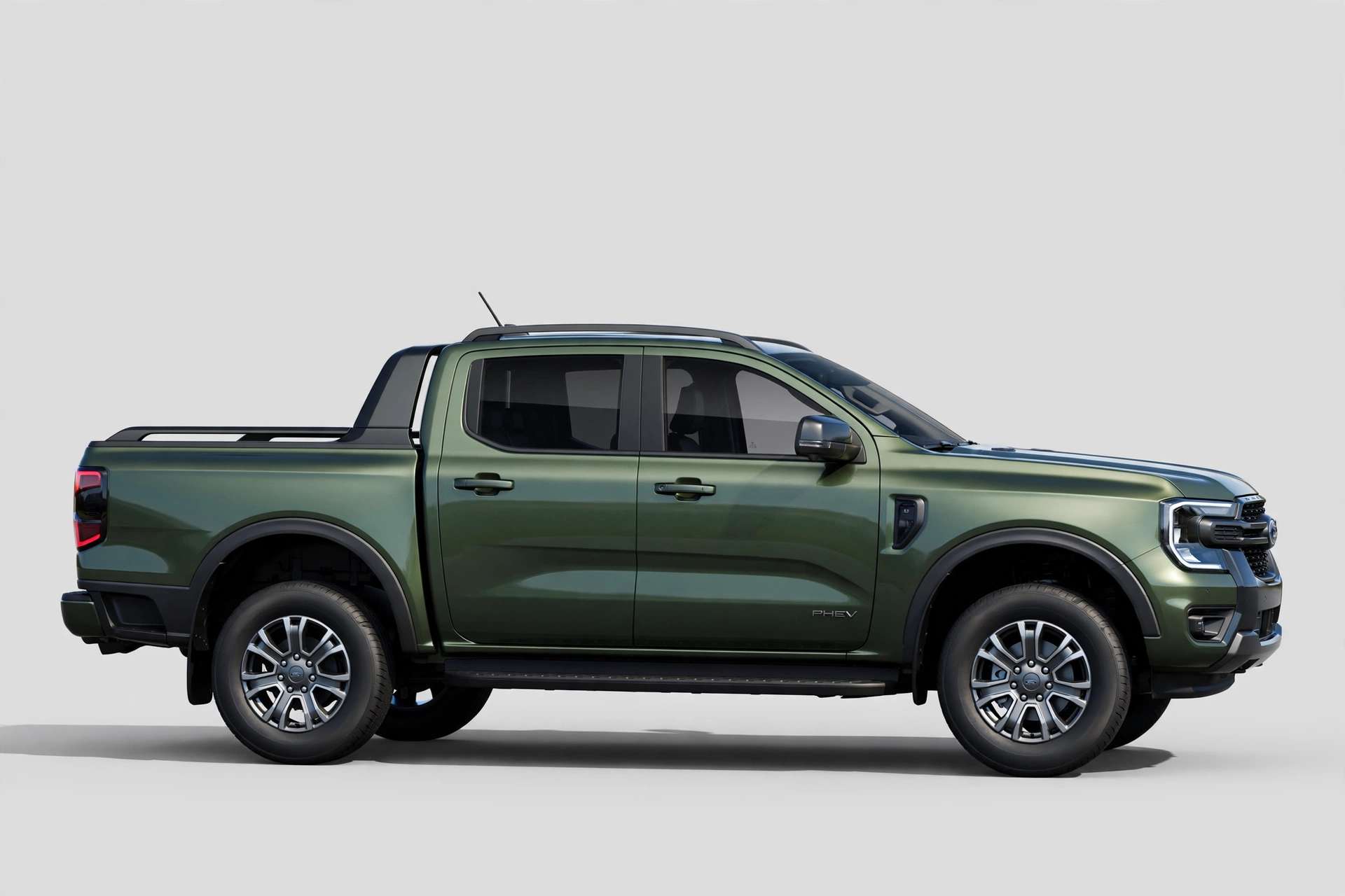 Ford Ranger PHEV, lateral
