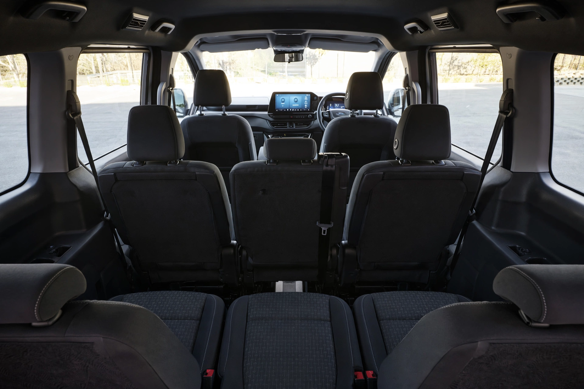 Interior oficial del Ford Tourneo Custom PHEV