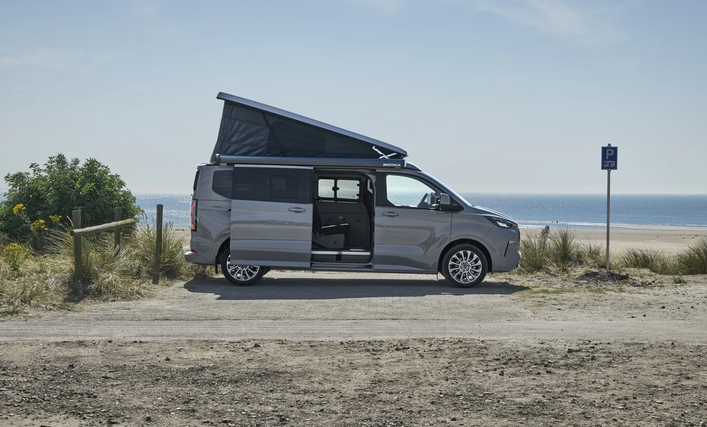 Ford Transit Custom Nugget Plus 2026, vista lateral