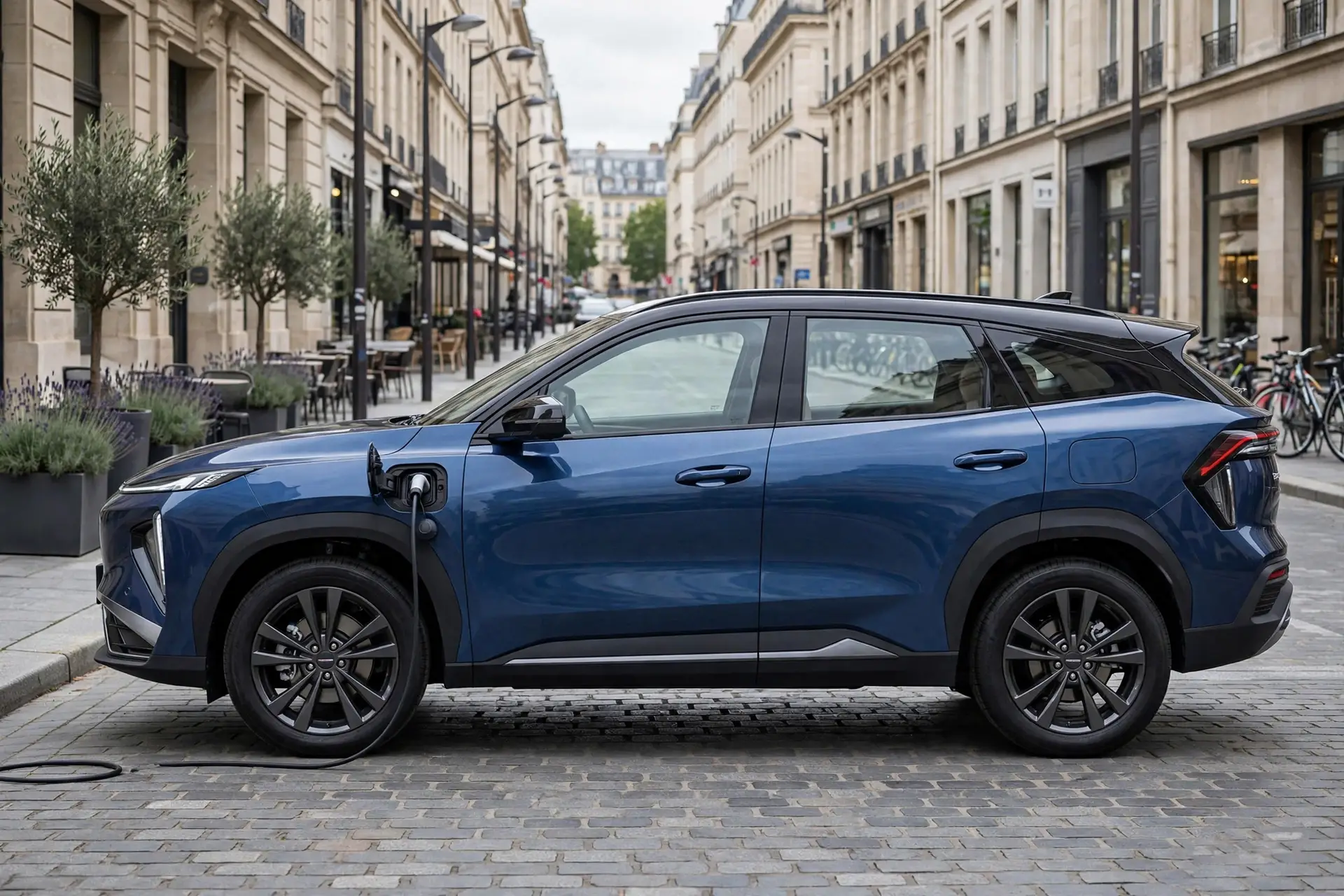 Geely Galaxy L7 EM-i lateral