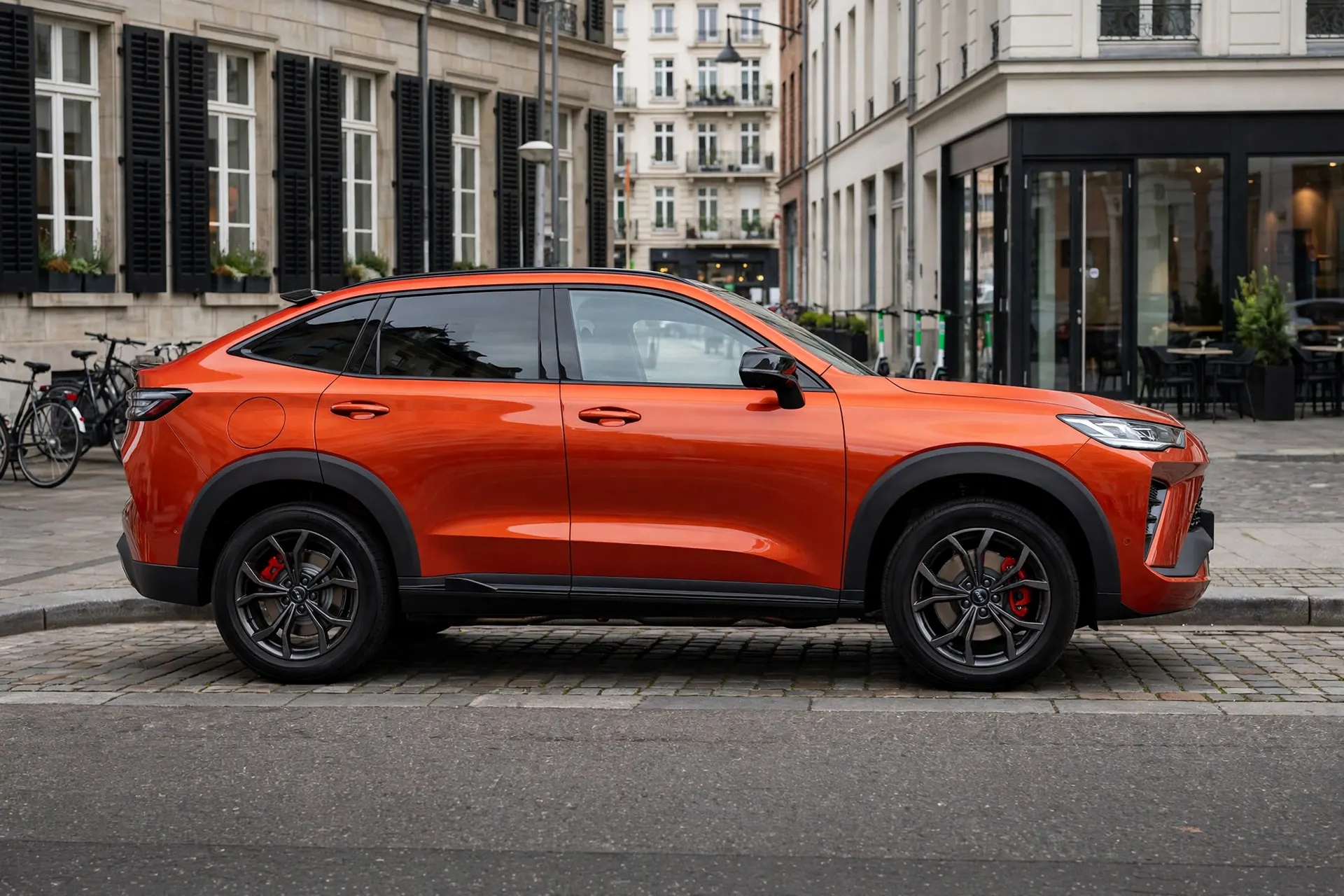 Haval H6 GT PHEV, vista lateral con caída coupé