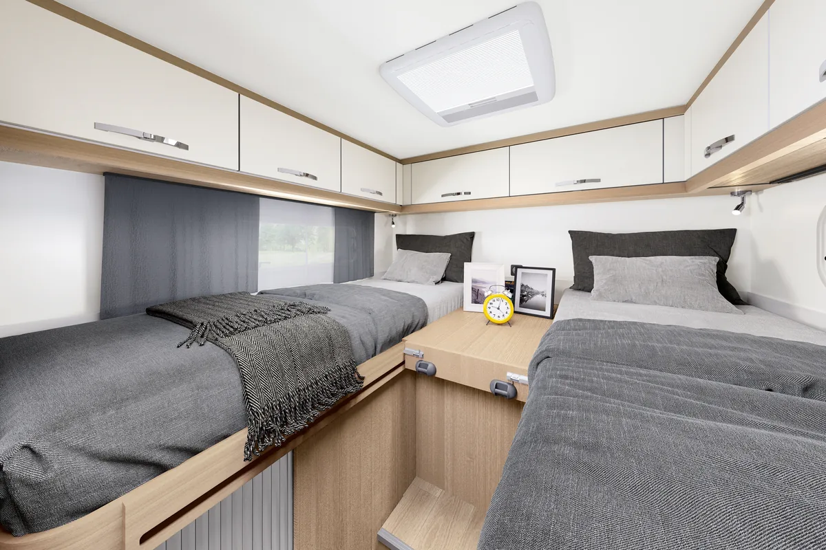 Interior oficial de la Hobby Optima OnTour Edition F V65 GE