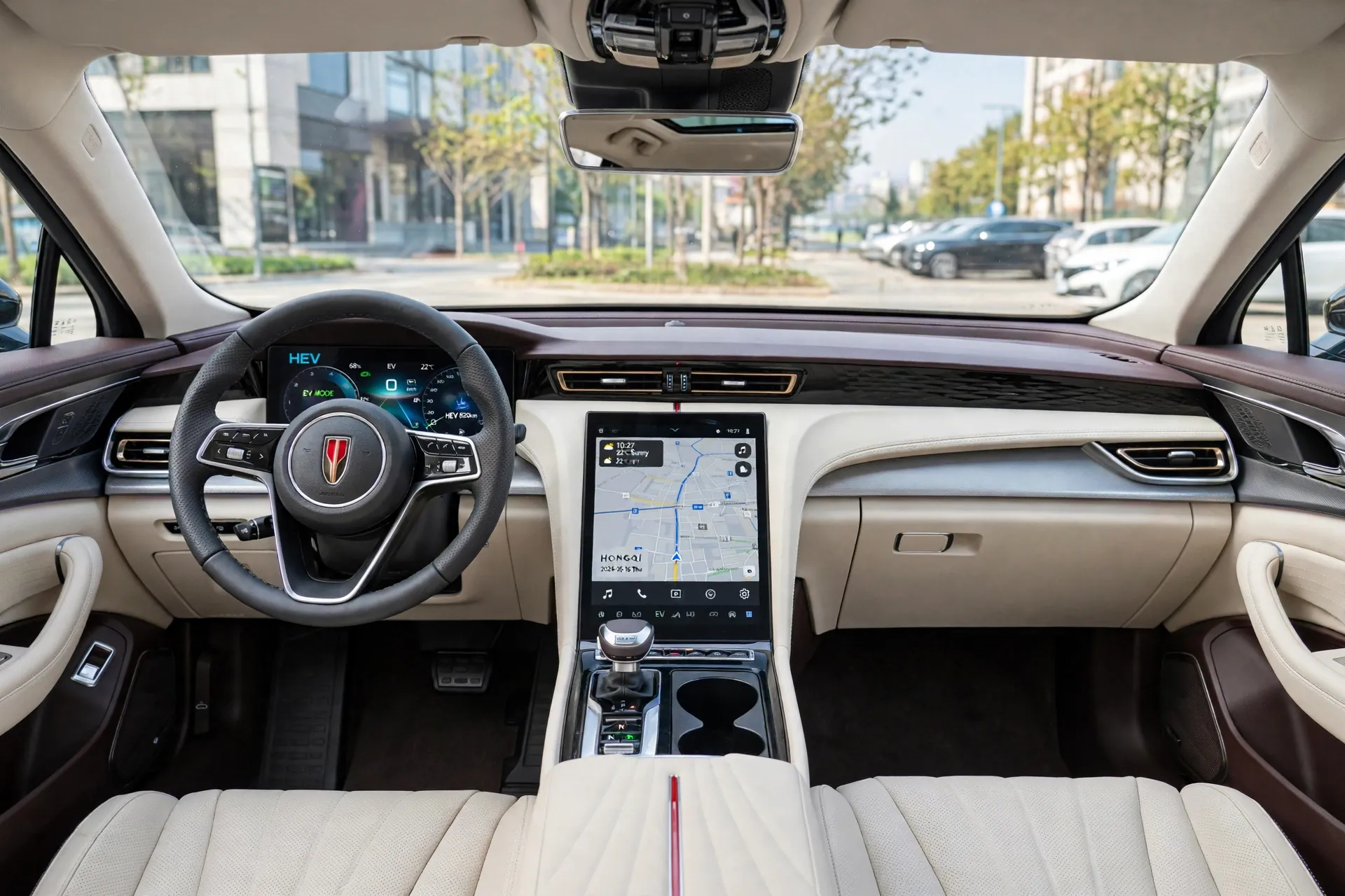 Interior oficial del Hongqi H5 HEV