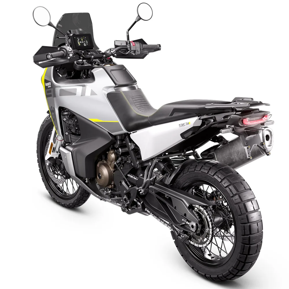 Husqvarna Norden 901 2024, trail de 105 CV con estética neo-retro