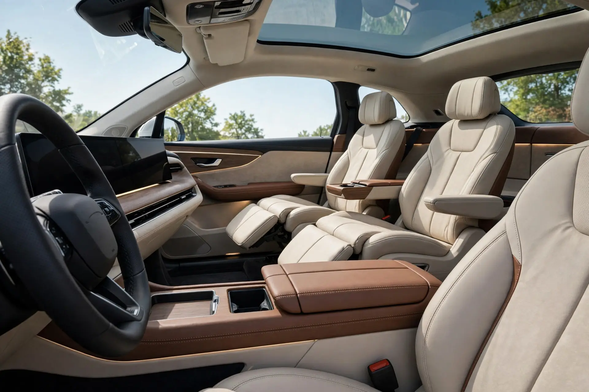 Interior del Hyptec HL, asientos traseros ejecutivos