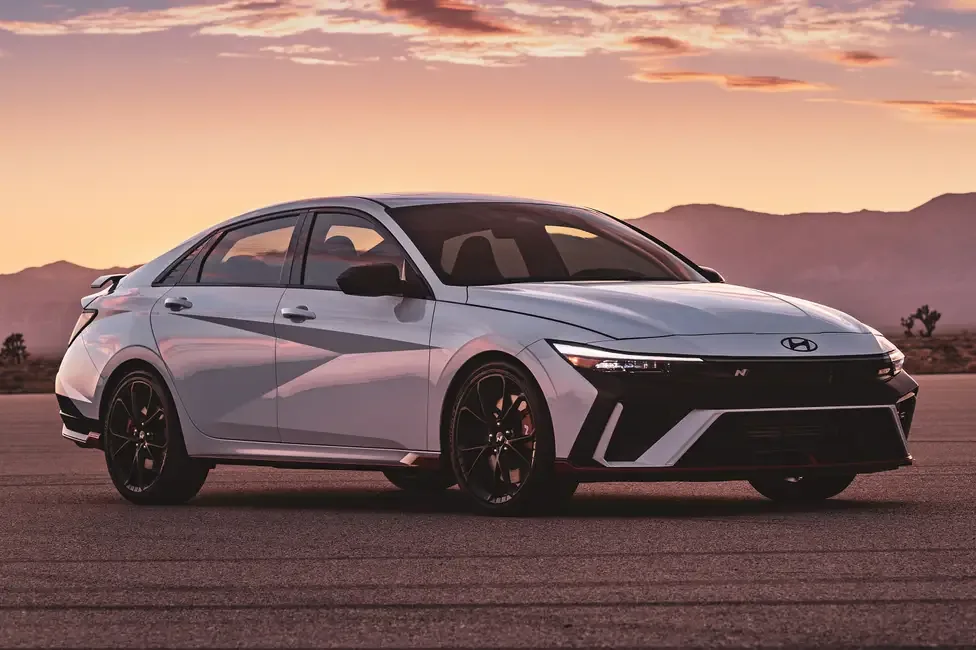 Hyundai Elantra N 2024 — exterior