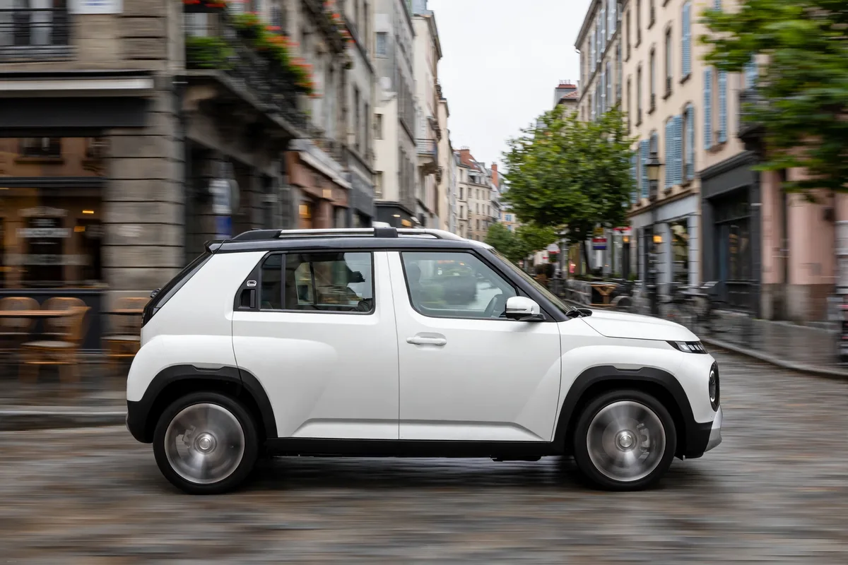 Hyundai Inster Klass, vista lateral