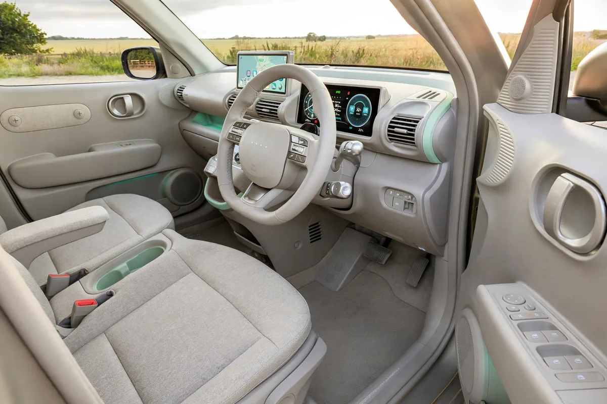 Interior oficial del Hyundai Inster Cross