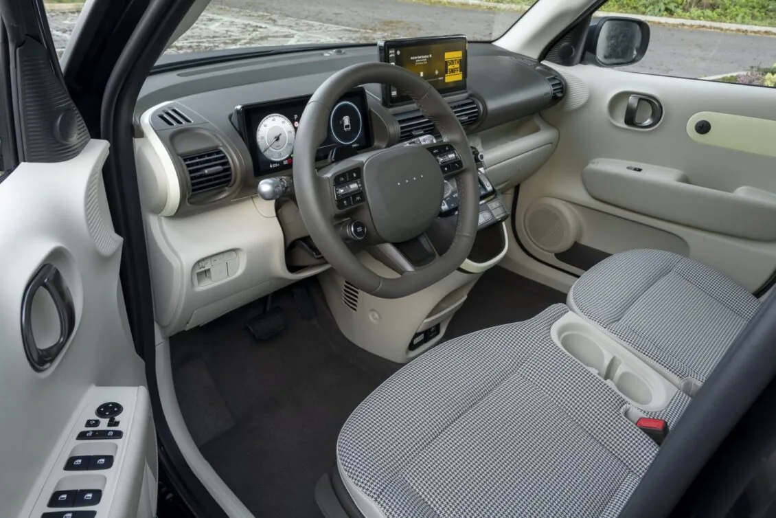 Interior claro del Hyundai Inster