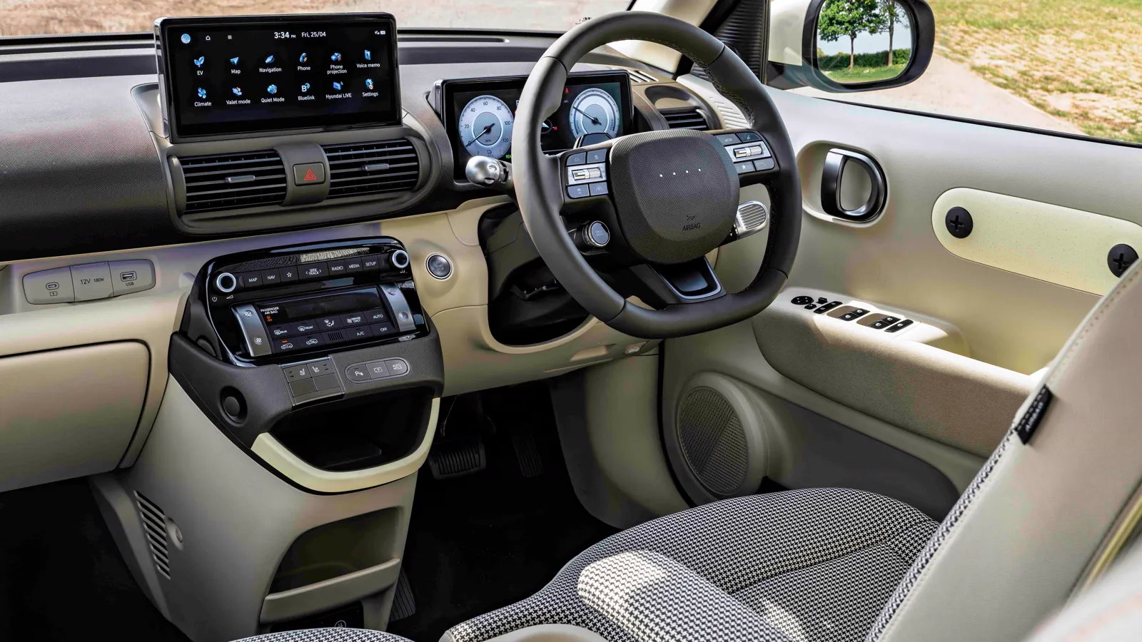 Interior oficial del Hyundai Inster