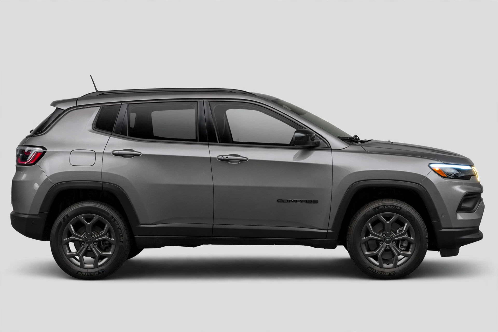 Jeep Compass e-Hybrid 145, vista lateral