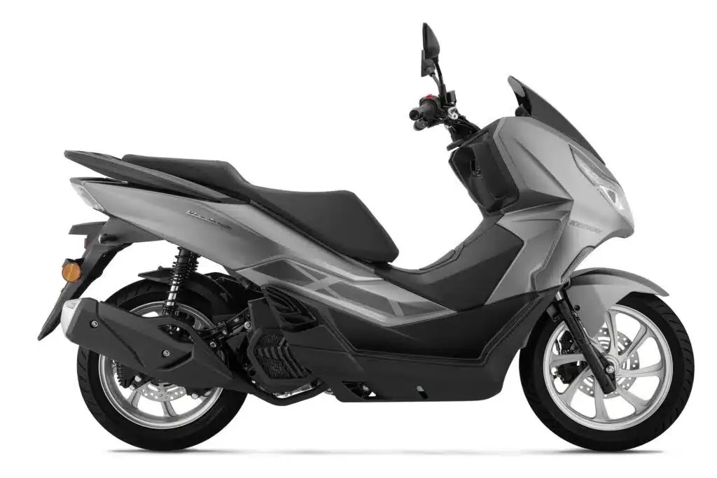 Foto oficial de la Keeway Vieste 125