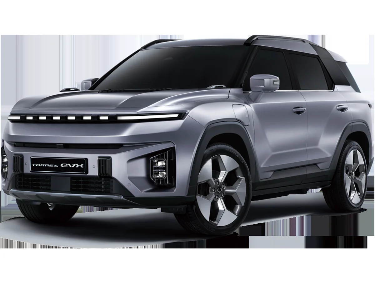 KGM Torres EVX gris tres cuartos frontal